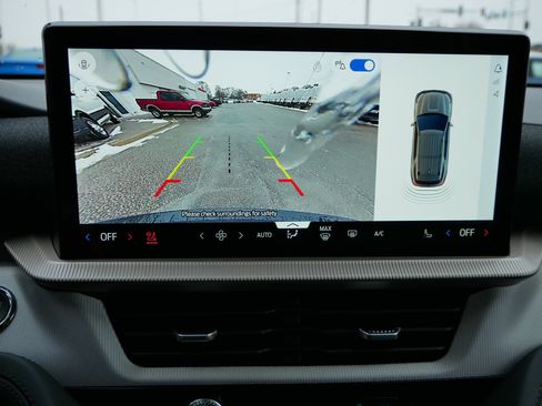 New 2026 Ford Explorer Active w/ Active Comfort Package image 10