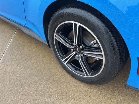 Used 2024 Ford Mustang Premium image 9