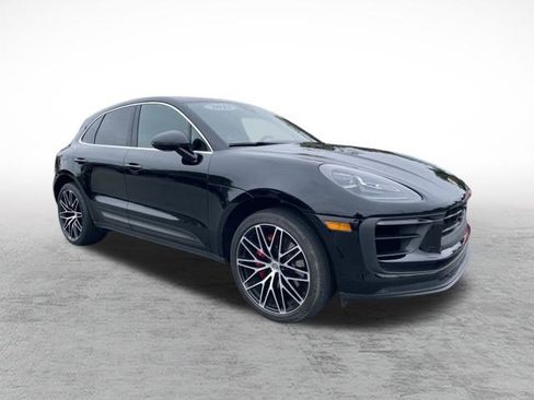 Used 2023 Porsche Macan S w/ Premium Package Plus image 3