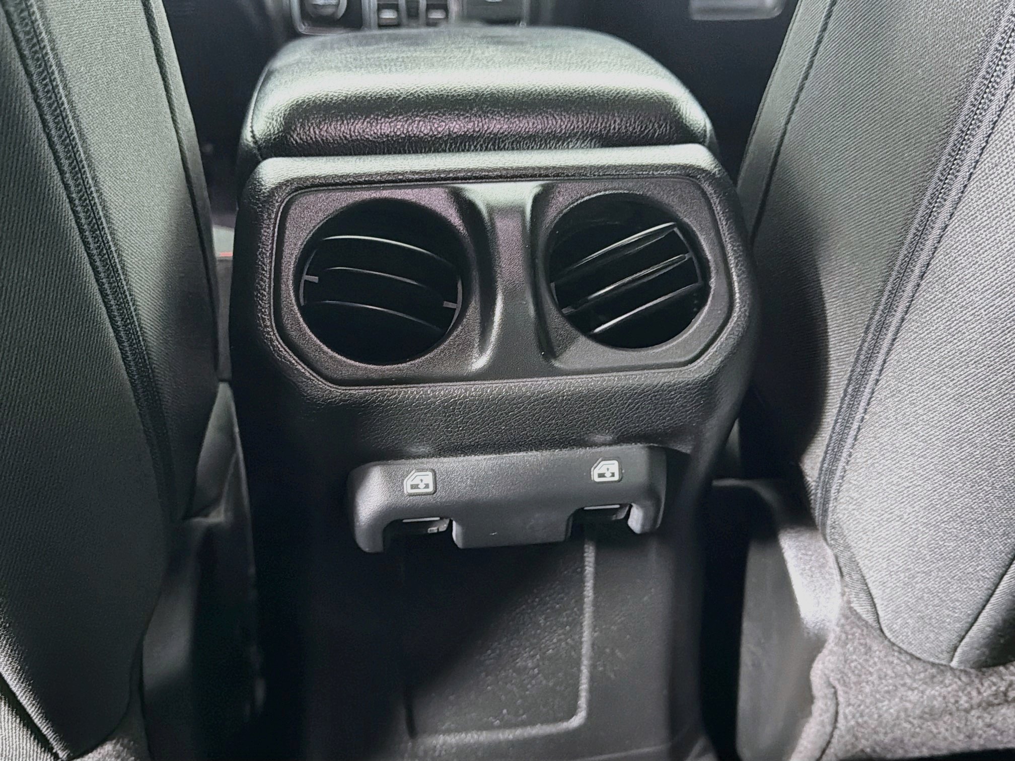 Used 2023 Jeep Wrangler Unlimited w/ Cold Weather Group AWD/4WD image 27