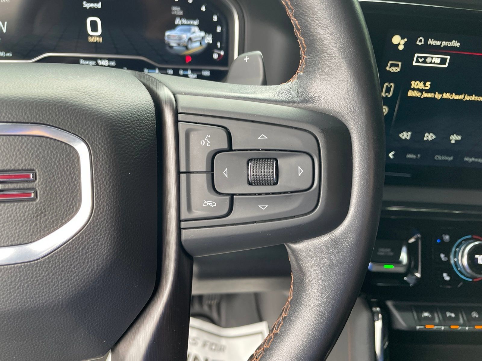 Used 2022 GMC Sierra 1500 AT4 w/ AT4 Premium Package AWD/4WD image 23