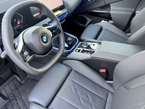Used 2026 BMW X3 xDrive30i w/ Premium Package AWD/4WD image 4