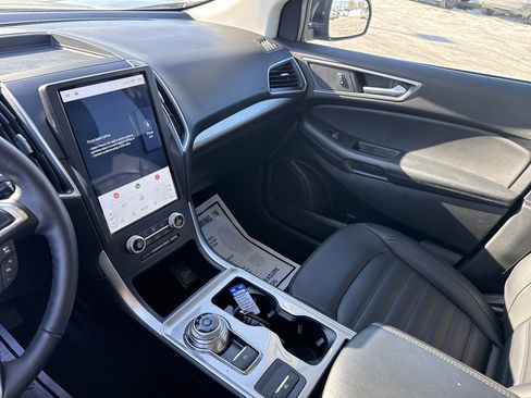 Used 2024 Ford Edge SEL w/ Convenience Package image 27
