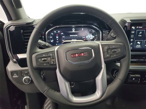 New 2026 GMC Sierra 1500 Elevation image 12