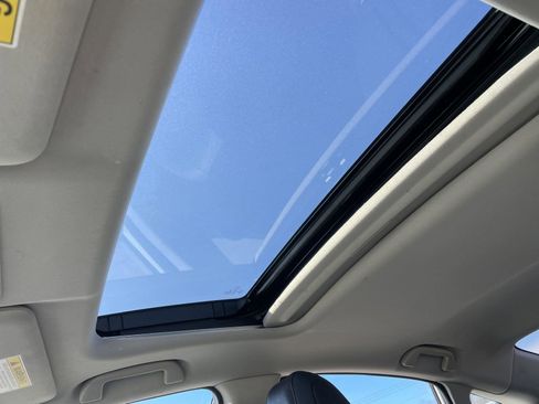 Used 2019 Honda Insight Touring image 27