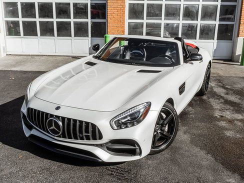 Used 2018 Mercedes-Benz AMG GT Roadster w/ Lane Tracking Package image 2
