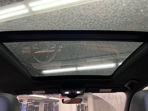 New 2026 Volkswagen Tiguan SEL R-Line AWD/4WD image 10