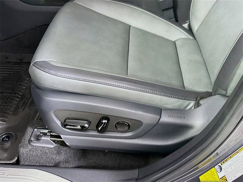 Used 2023 Lexus RZ 450e Premium w/ Accessory Package (A2) image 9