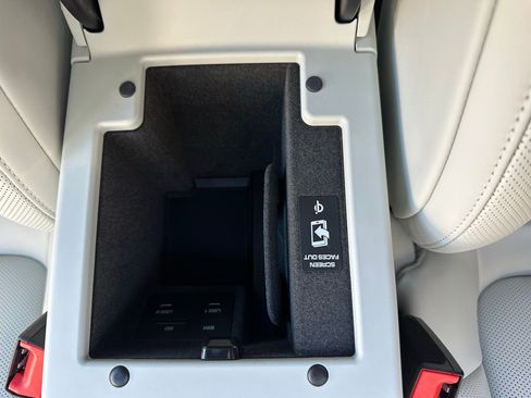 Used 2026 Porsche Macan S image 30