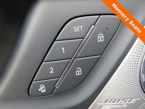 Used 2025 Buick Enclave Avenir w/ Super Cruise Package image 6