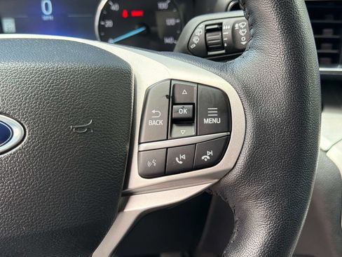 Used 2023 Ford Explorer XLT w/ Equipment Group 202A AWD/4WD image 27