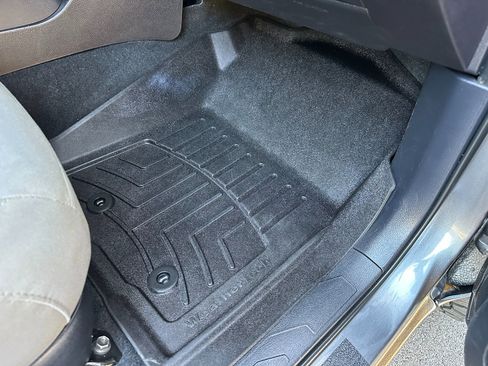 Used 2020 Toyota Tacoma SR5 image 26