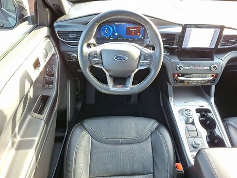 Used 2020 Ford Explorer ST image 12