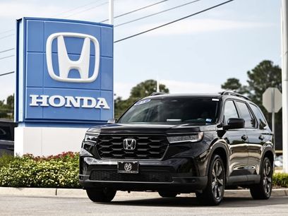Used 2025 Honda Pilot Sport