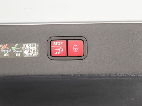 Used 2022 Mercedes-Benz EQS 450+ Sedan image 32