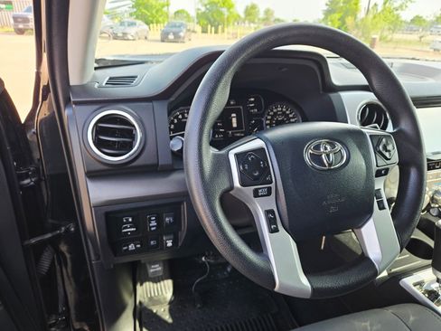 Used 2020 Toyota Tundra SR5 w/ SR5 Upgrade Package image 8