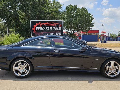 Used 2012 Mercedes-Benz CL 550 4MATIC w/ Sport Pkg image 7