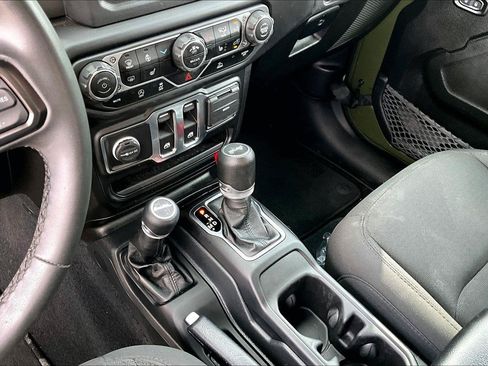 Used 2023 Jeep Wrangler Sport AWD/4WD image 16