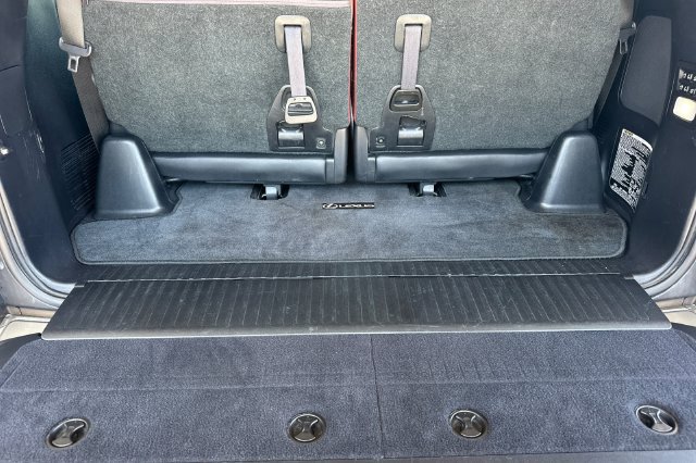 Used 2016 Lexus LX 570 4WD w/ Luxury Package image 19