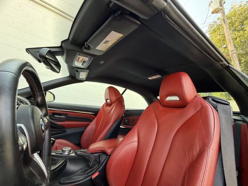 Used 2015 BMW M4 Convertible RWD image 33