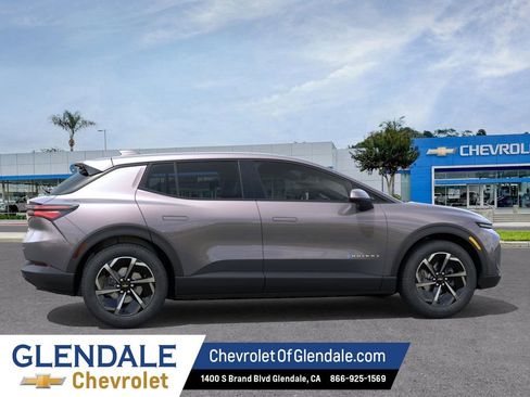 New 2026 Chevrolet Equinox EV LT image 5