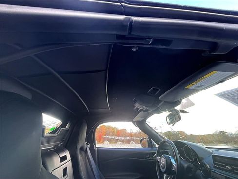 Used 2016 MAZDA MX-5 Miata Sport image 16