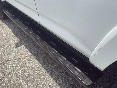 Used 2018 Toyota 4Runner SR5 RWD image 13