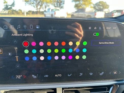 New 2024 Chevrolet Equinox EV LT AWD/4WD image 24