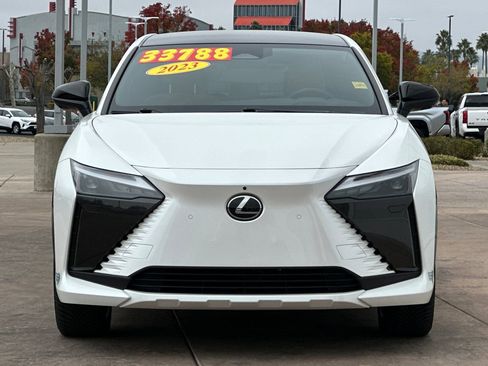 Used 2023 Lexus RZ 450e Premium image 10
