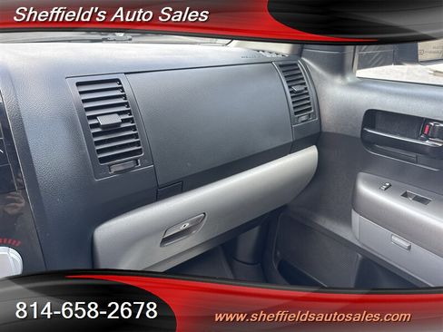 Used 2013 Toyota Tundra 4x4 Double Cab w/ Tow Pkg image 36