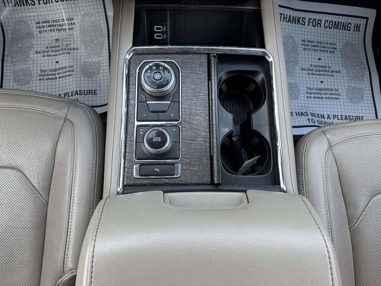 Used 2019 Ford Expedition Limited w/ Equipment Group 301A AWD/4WD image 27