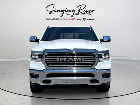 Used 2023 RAM 1500 Laramie AWD/4WD image 2