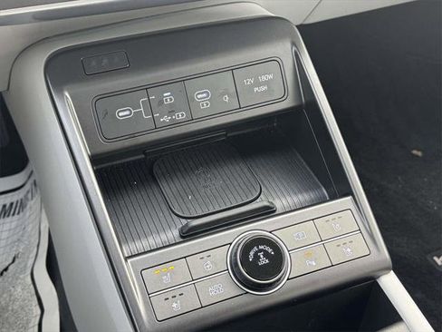 Certified 2025 Hyundai Kona Limited image 31