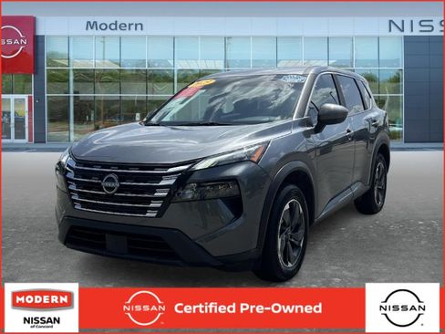 Certified 2025 Nissan Rogue SV FWD image 1