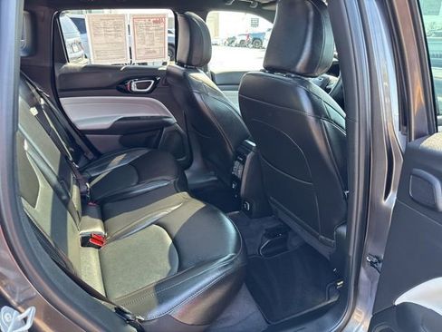 Used 2023 Jeep Compass Limited w/ Sun and Sound Group AWD/4WD image 22