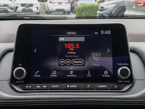 Used 2023 Nissan Rogue SV FWD image 16