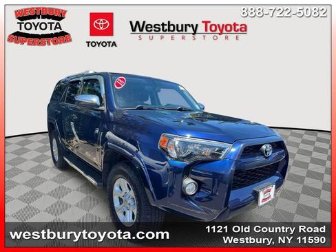 Used 2018 Toyota 4Runner SR5 AWD/4WD image 1