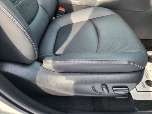 Used 2023 Toyota RAV4 Limited image 20