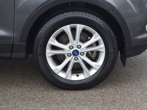 Certified 2018 Ford Escape SE w/ SE Sync 3 Package image 4