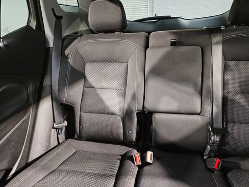 Used 2024 GMC Terrain SLE AWD/4WD image 12