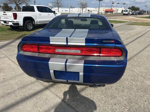 Used 2012 Dodge Challenger SRT8 w/ Premium Sound Group image 4