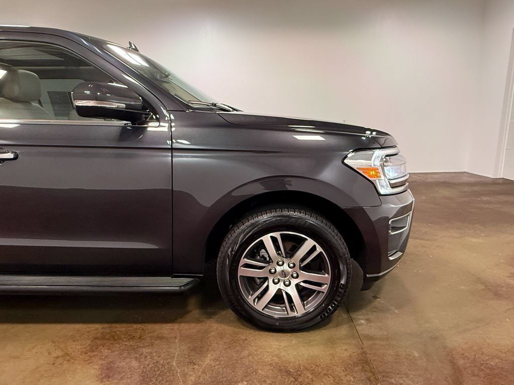 Used 2024 Ford Expedition Limited AWD/4WD image 31