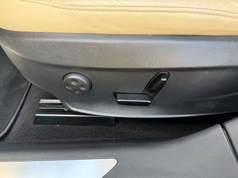 Used 2014 Tesla Model S 85 image 14