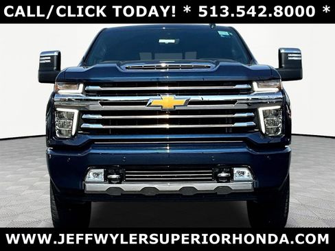 Used 2022 Chevrolet Silverado 2500 High Country w/ Z71 Off-Road Package AWD/4WD image 2