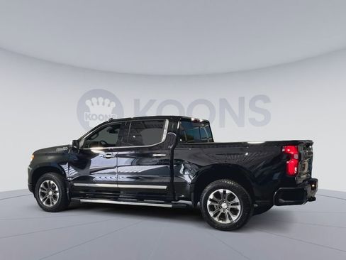 Used 2025 Chevrolet Silverado 1500 High Country AWD/4WD image 8