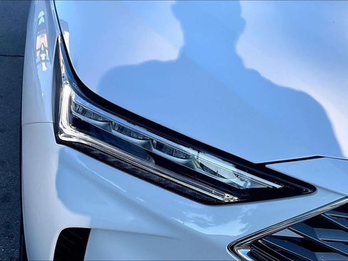 Used 2025 Acura MDX SH-AWD w/ Technology Package image 30