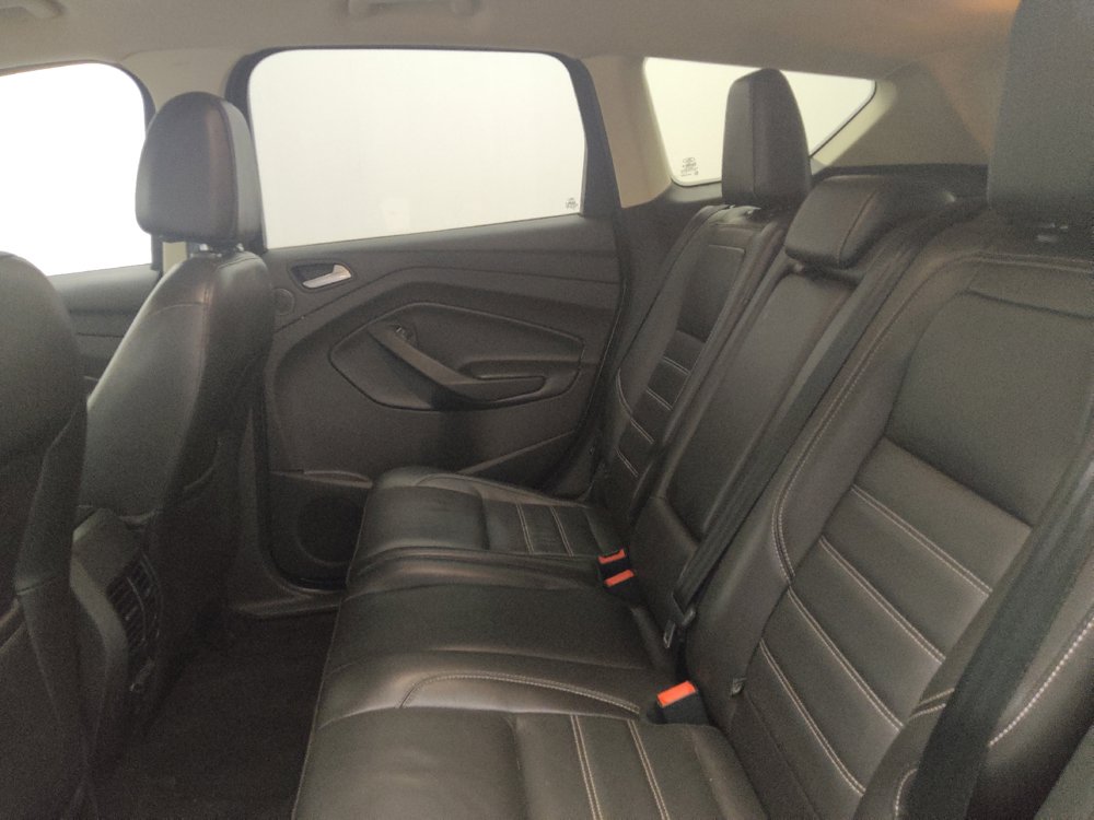 Used 2017 Ford Escape SE w/ SE Leather Comfort Package AWD/4WD image 18