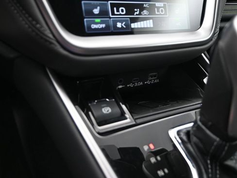 Used 2024 Subaru Outback Onyx Edition image 21