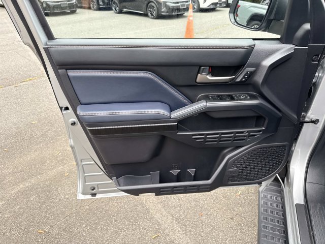 Used 2026 Toyota 4Runner Platinum AWD/4WD image 13