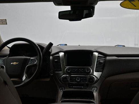 Used 2017 Chevrolet Suburban Premier image 15